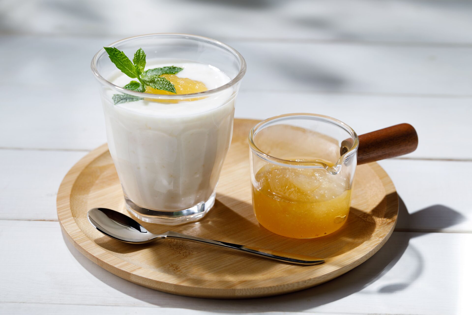 ルレクチエジャムのラッシー（2杯分）